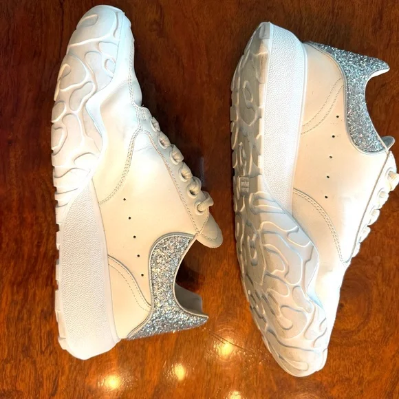 Alexander McQueen Glitter Sneakers - Picture 2 of 8